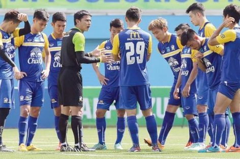 HLV Thái Lan đặt mục tiêu ghi bàn trên sân khách