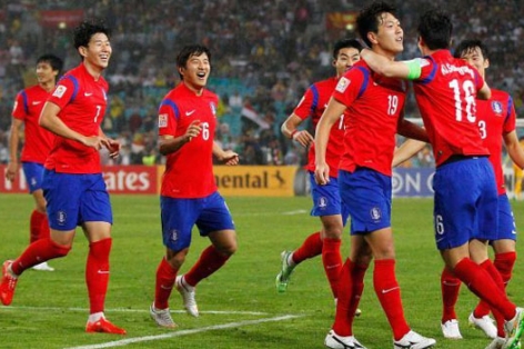 Sau 27 năm Hàn Quốc lại vào chung kết Asian Cup