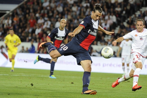 VIDEO: Pha ban bật 'kinh hoàng' của các cầu thủ PSG đêm qua