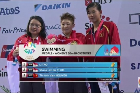 Video SEA Games 28: Lễ trao huy chương nội dung bơi 50m ngửa nữ