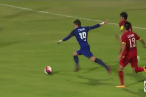 VIDEO: Cầu thủ gốc Việt Tristan Đỗ ghi bàn tuyệt đẹp vào lưới U23 Việt Nam