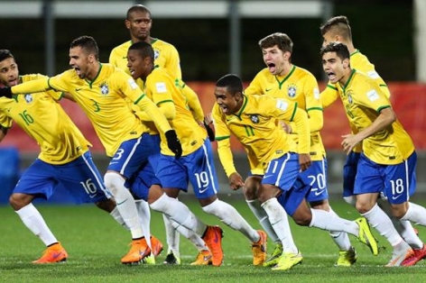 Video clip bàn thắng: Brasil 0-0 Uruguay (Vòng 1/16 U20 FIFA World Cup 2015)