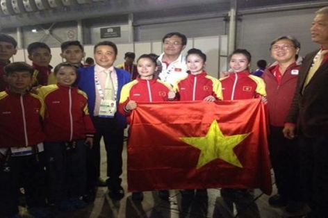Video SEA Games 28: Taekwondo Việt Nam giành HCV thứ 2 sau khi khiếu nại vấn đề trọng tài