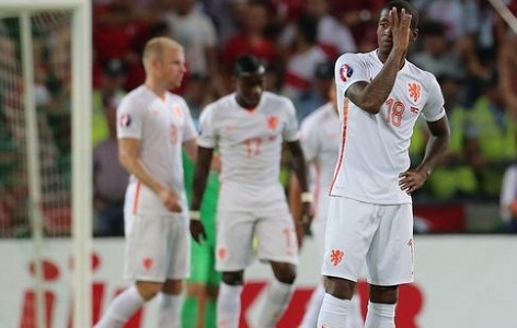 Kết quả vòng loại Euro 2016: Hà Lan tiếp tục thảm bại, xứ Wales sáng cửa đi tiếp