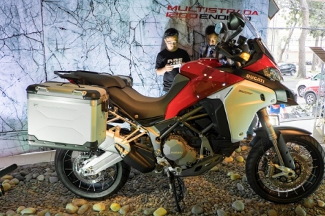 Ducati Multistrada 1200 Enduro ra mắt với giá hơn 1 tỷ đồng