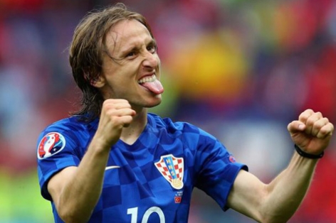 Tin nóng Euro 13/6: UEFA phạt nặng Nga; Modric lập kỷ lục