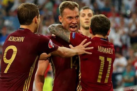 Sốc: ĐT Nga đối diện án phạt cực nặng từ UEFA