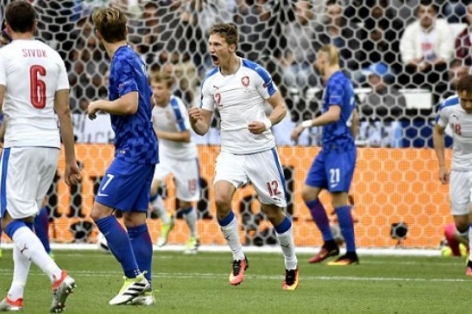 Video bàn thắng: CH Séc 2-2 Croatia (EURO 2016)