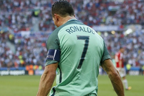 Cristiano Ronaldo: Vì định mệnh là của anh!