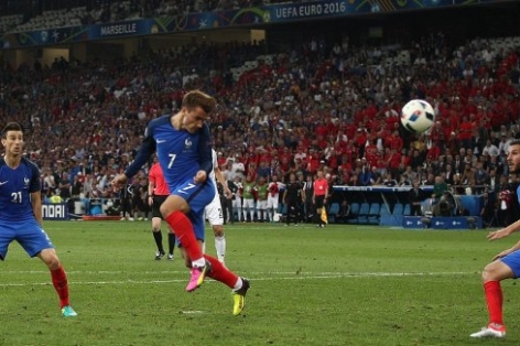 VIDEO: 4 bàn thắng giúp tuyển Pháp đứng đầu bảng A Euro 2016
