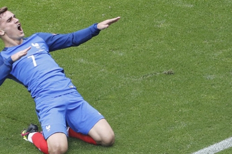 Pháp vào tứ kết EURO 2016 sau cú ngược dòng trước CH Ireland