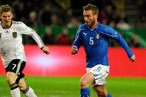 Tin nóng Euro 29/6: Italia mất quân; CĐV muốn đá lại trận Anh và Iceland