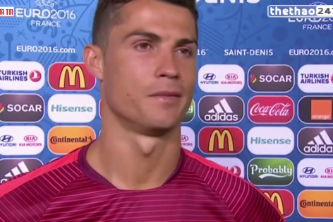 VIDEO: Ronaldo xúc động gần khóc sau chức vô địch đi vào lịch sử