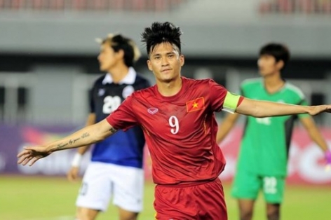 Video bàn thắng: Việt Nam 2-1 Campuchia (Bảng B AFF Cup 2016)