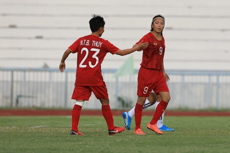Nữ Việt Nam vs Indonesia: Đợi chờ cơn mưa bàn thắng