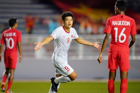 Chấm điểm Việt Nam 1-0 Singapore: Người hùng thầm lặng