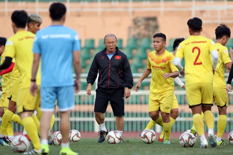 HLV Park nghiêm khắc nhắc nhở tân binh U23 Việt Nam