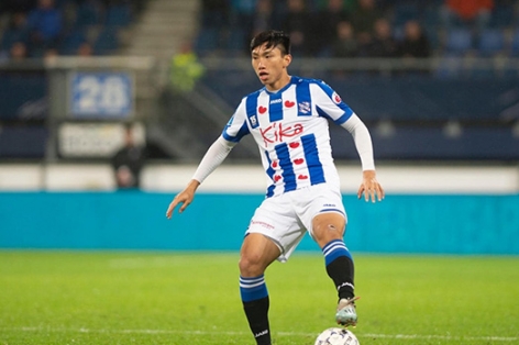 VIDEO: Văn Hậu tiếp tục được ra sân trong màu áo Heerenveen