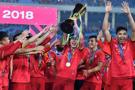 Các tuyển thủ Việt Nam chia sẻ gì trong ngày vô địch AFF Cup 2018?