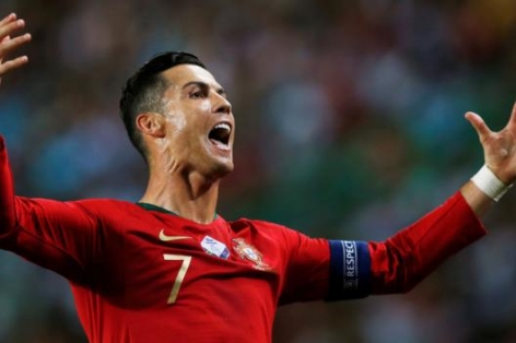 Ronaldo toả sáng, Bồ Đào Nha thắng đậm tại vòng loại EURO 2020