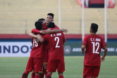 Ép sân nghẹt thở, U19 Việt Nam liên tiếp phá lưới U19 Lào