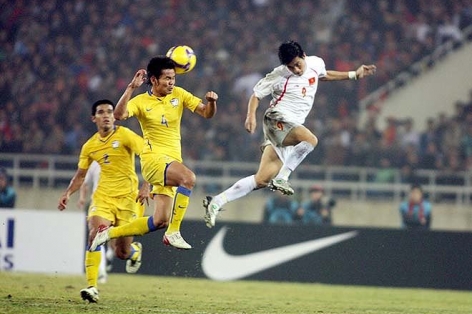 Nhìn lại trận chung kết King's Cup 2006 giữa Việt Nam vs Thái Lan