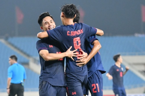 VIDEO: U23 Thái Lan phối hợp đẹp mắt ghi bàn mở tỷ số trước U23 Bahrain