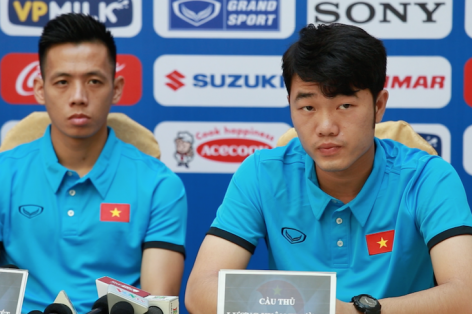 VIDEO: Xuân Trường khôn khéo giấu bài của HLV Park Hang-seo trước thềm AFF Cup 2018