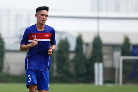 Huỳnh Tấn Sinh: 'Ở đội, em chơi thân nhất với anh Hồng Duy'