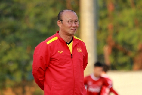 HLV Park chọn tiền vệ đá Asian Cup: Dùng ai cũng khó
