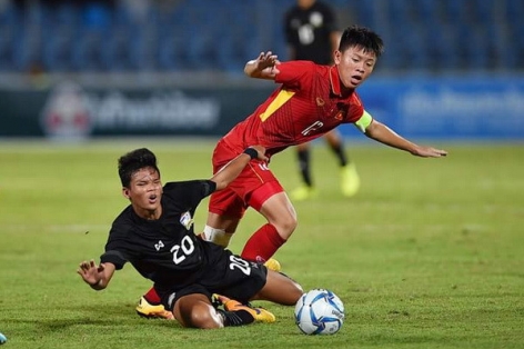 Đội trưởng U15 Việt Nam kể về chuyện bị dọa cắt gân chân