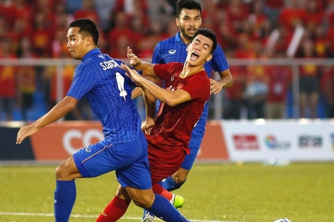 CĐV Campuchia: 'Các cầu thủ Việt Nam trông như già hơn tuổi'