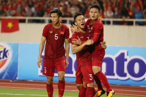 Báo Trung Quốc ngỡ ngàng trước sự thăng tiến của bóng đá Việt Nam