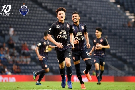 Xuân Trường nhận giải thưởng đặc biệt từ Thai League