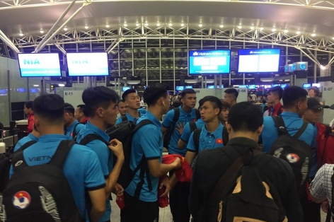 ĐT Việt Nam rời quê nhà, lên đường sang Hàn Quốc tập huấn chuẩn bị AFF Cup