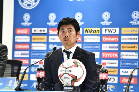 HLV Nhật Bản: 'Trọng tài là một trong số vấn đề tôi lo lắng'