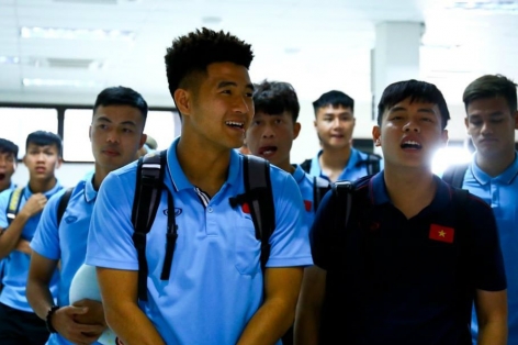 VIDEO: U23 Việt Nam đổ bộ Buriram, sẵn sàng cho VCK U23 châu Á