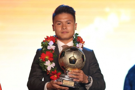 Quang Hải giành Quả bóng Vàng Việt Nam năm 2018