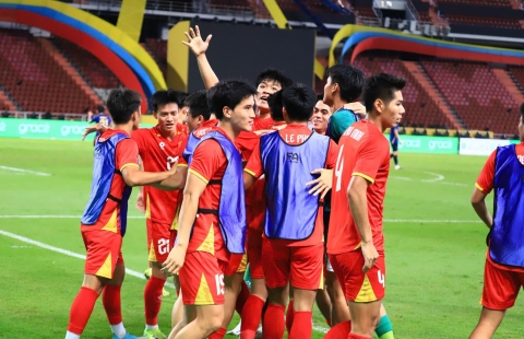 Trực tiếp: HLV Kim Sang Sik phát biểu sau khi giành HCV SEA Games 33