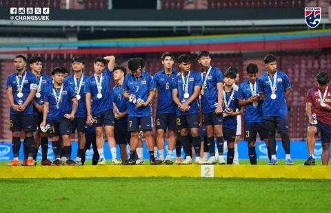 Truyền thông Thái Lan thừa nhận: 'Chúng ta đang đứng yên'