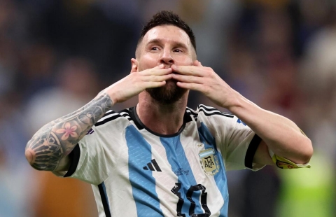 Sao Argentina cùng lên tiếng về tương lai Messi sau Copa America