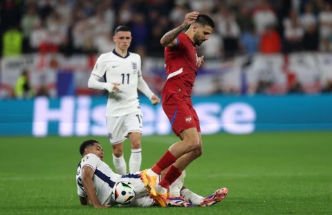 Trực tiếp Anh 1-0 Serbia: Thế trận hấp dẫn