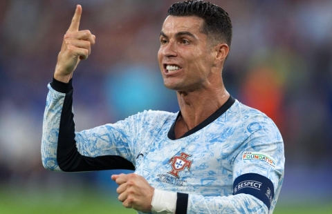 Ronaldo nhận mưa gạch đá sau trận Georgia tại Euro 2024