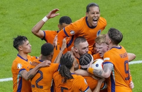 Hà Lan lập kỳ tích khi vào bán kết Euro 2024