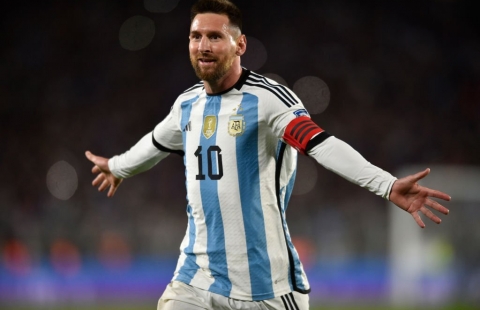 Thi đấu tỏa sáng, Messi sắp đi vào lịch sử đội tuyển Argentina?