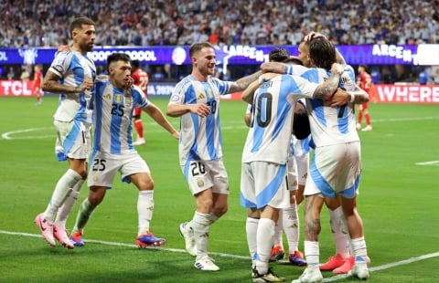 Messi tạo điểm nhấn, Argentina có 3 điểm ngày ra quân Copa America