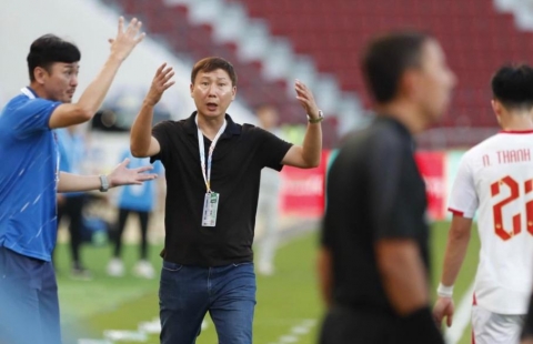HLV Kim Sang Sik có thể bị cấm chỉ đạo ở bán kết SEA Games 33