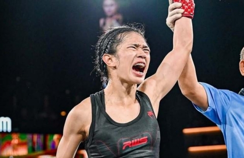 Tố cáo đối thủ 'mua tài', võ sĩ Thái Lan bất ngờ được thưởng tiền