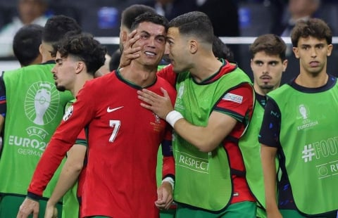 Sao Bồ Đào Nha: 'Ronaldo đang trong khoảng thời gian khó khăn'