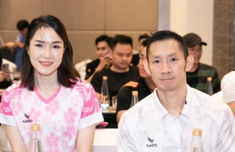 Bà xã Nguyễn Tiến Minh bền bỉ ở tuổi 33, hóa người hùng của cầu lông Việt Nam